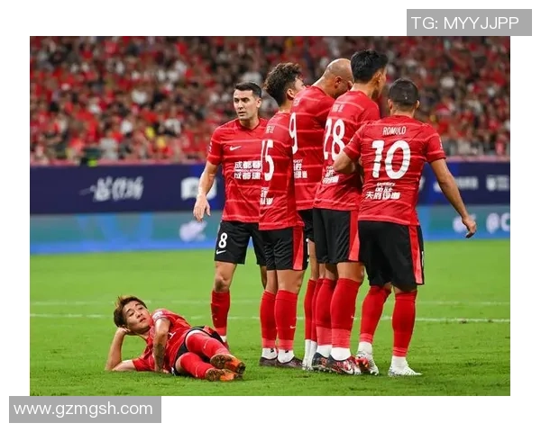 成都足球队状态分析:从战绩到球员表现全方位解读 成都足球队状态分析:从战绩到球员表现全方位解读