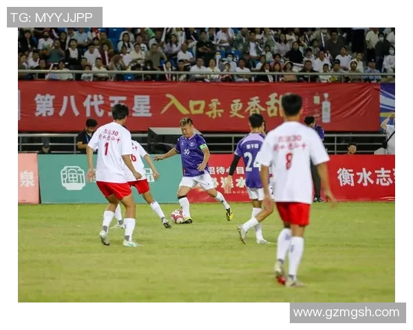 足球明星在比赛中如何选择球衣颜色影响球队表现与球迷情绪的深度分析